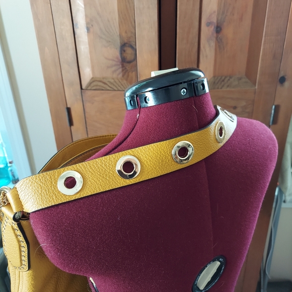 Michael Kors Brooklyn - Picture 4 of 17